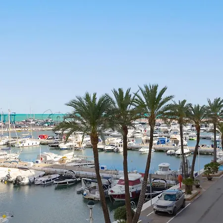 Marina Real 223 *